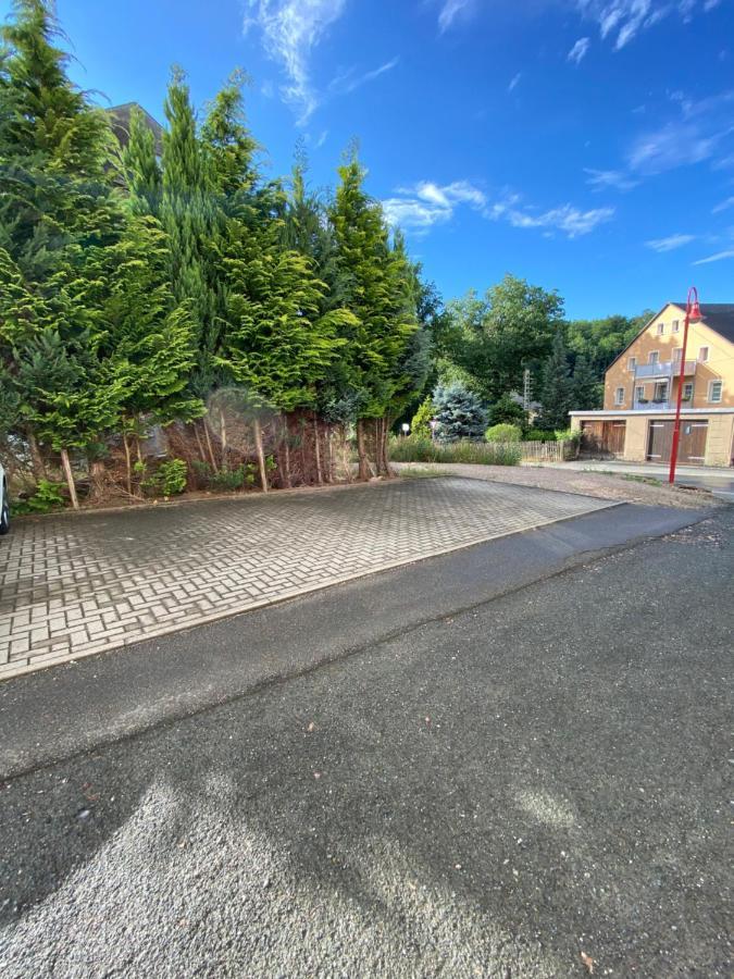 Geraeumige Ferienwohnung Im Gruenen Lichtenstein  Esterno foto